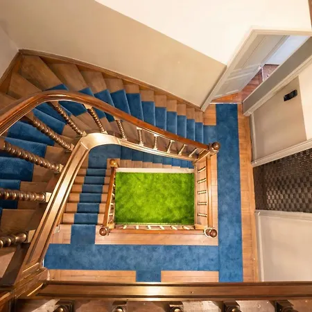 Signature Apartment